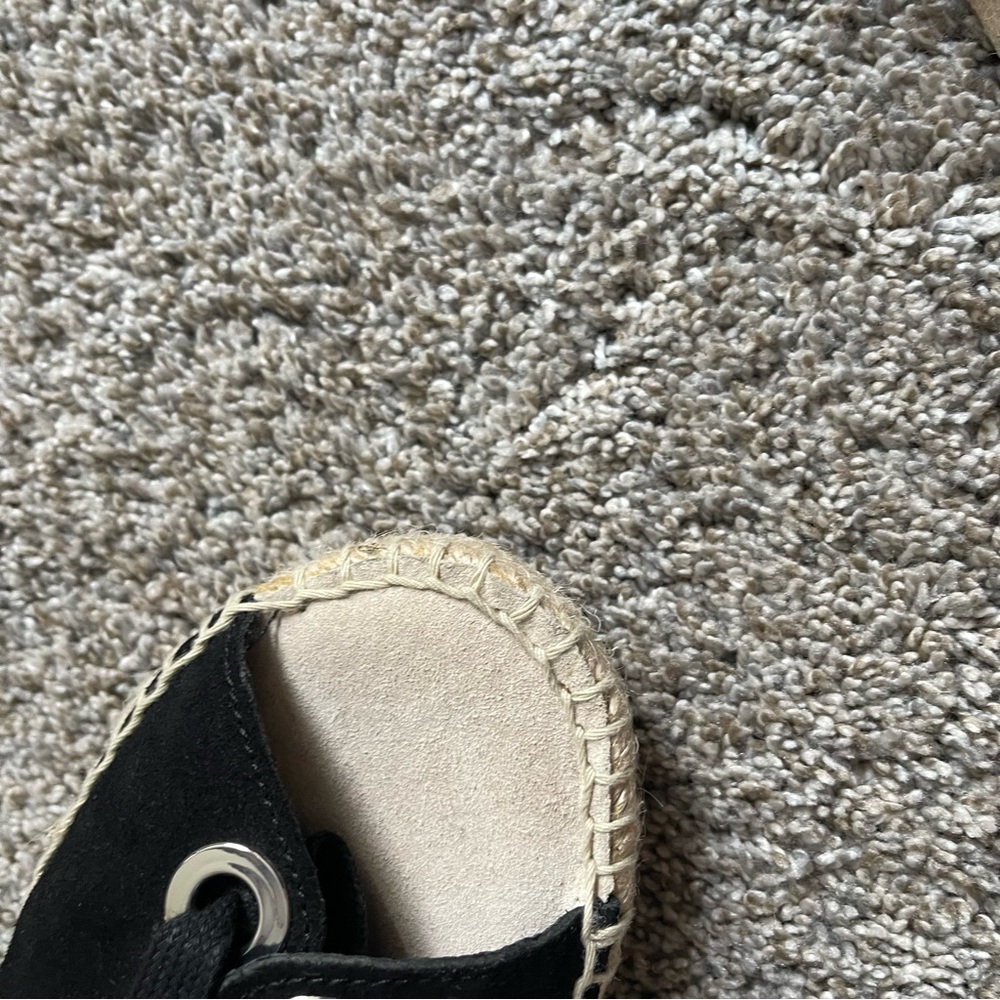 Steve Madden Gladiator Shoes, 7.5 - Picture 8 of 12